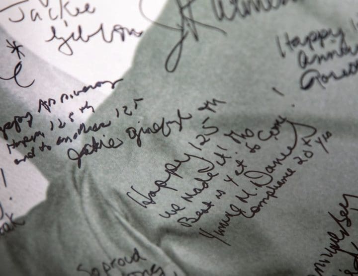 Banner Signature 16